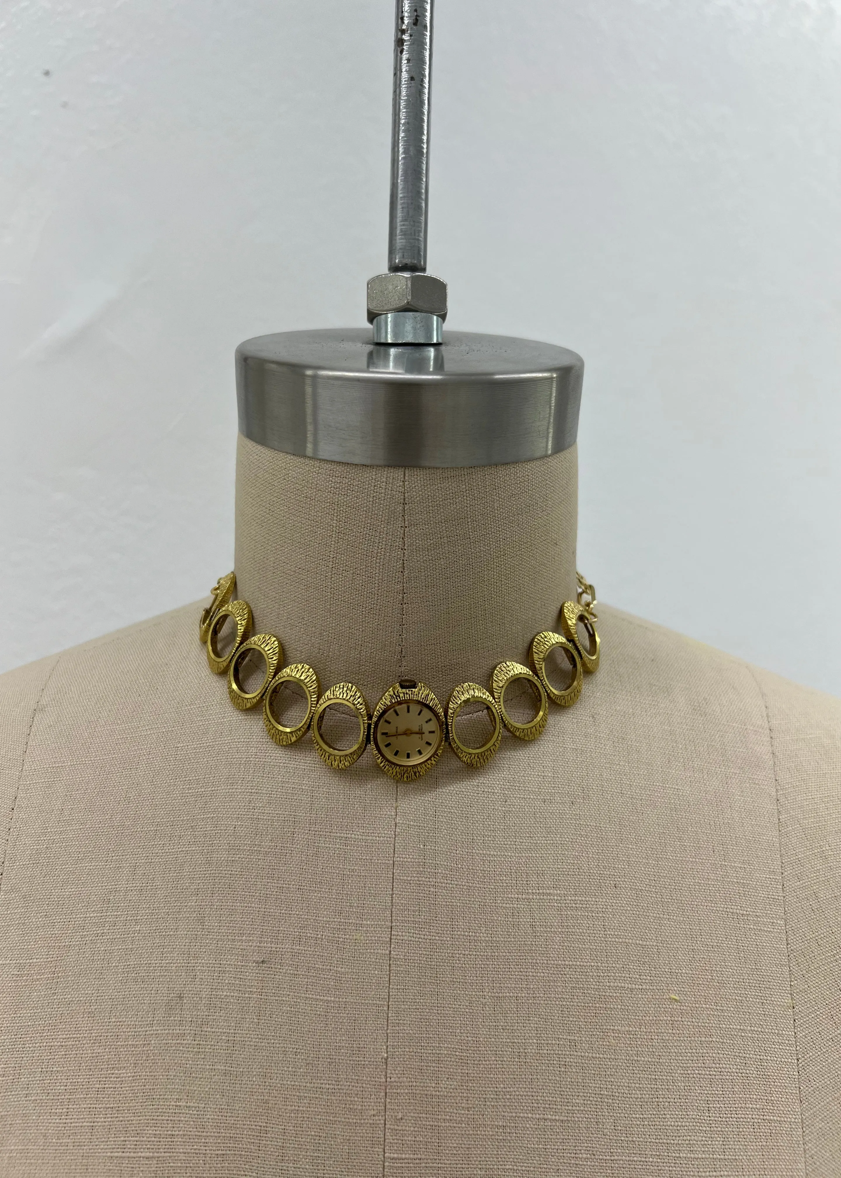 GOLD OVAL FACE WATCH | REWORK NECKLACE