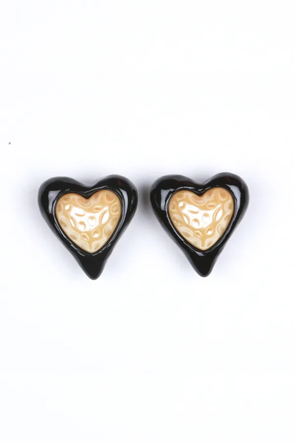 Heart Studs Black