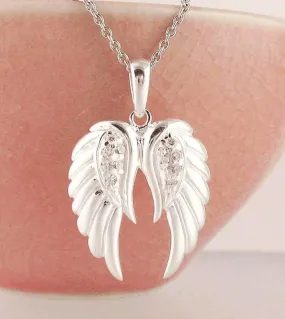 Luminous Pair of Angel Wings Pendant